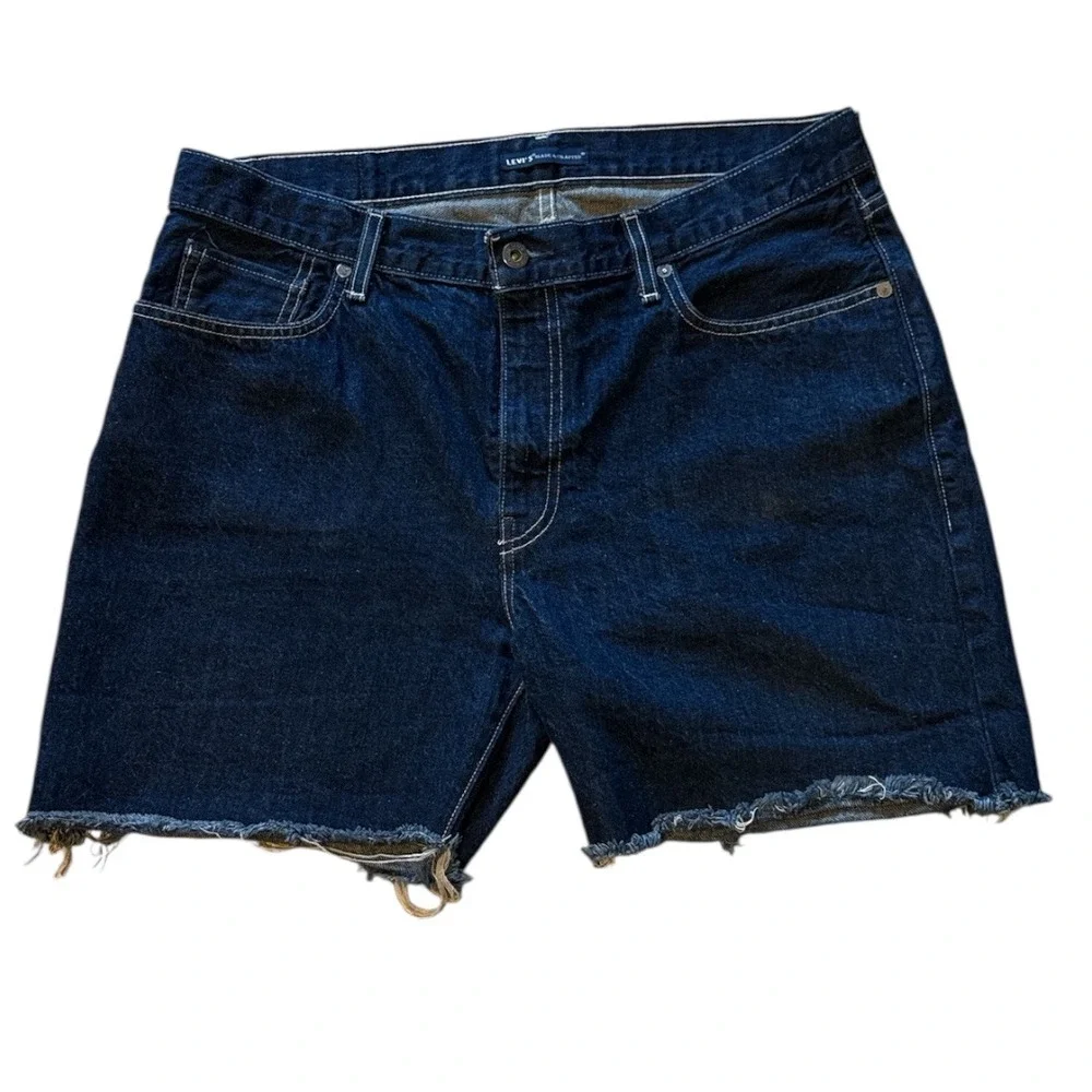 Womens Levis Flare Crop High Waisted Raw Hem Jean Shorts Dark Wash Denim Size 32